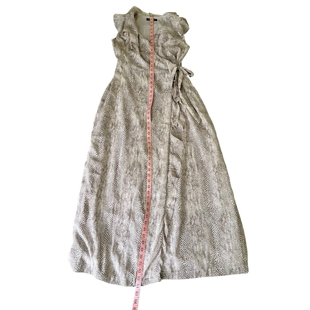 Banana Republic Maxi Wrap Snake Print Sleeveless
Ruffle V-neck Dress Sz 2 - Picture 7 of 12
